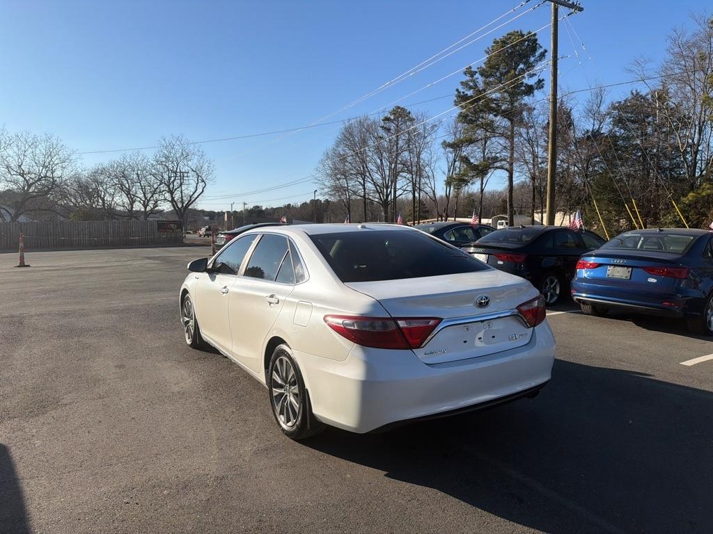 Toyota Camry Hybrid XLE 2015