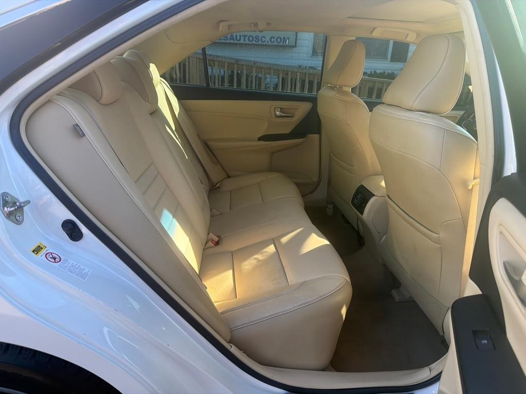 Toyota Camry Hybrid XLE 2015