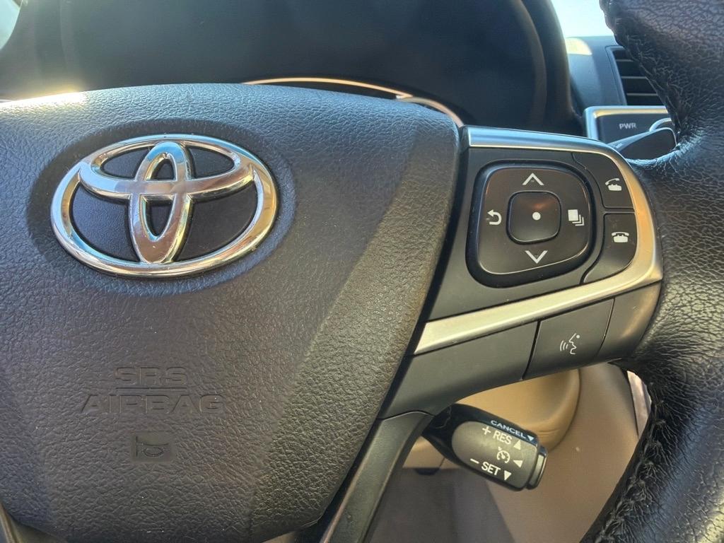 Toyota Camry Hybrid XLE 2015