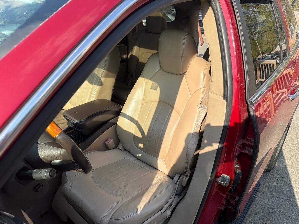 Buick Enclave Premium FWD 2012