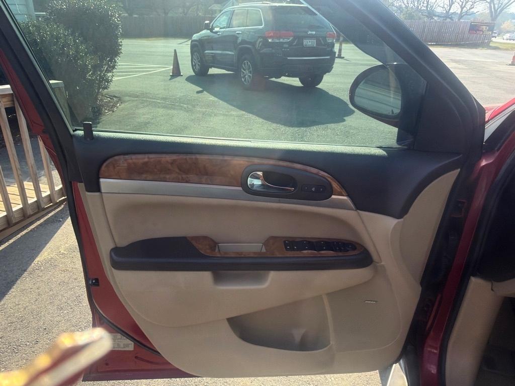 Buick Enclave Premium FWD 2012