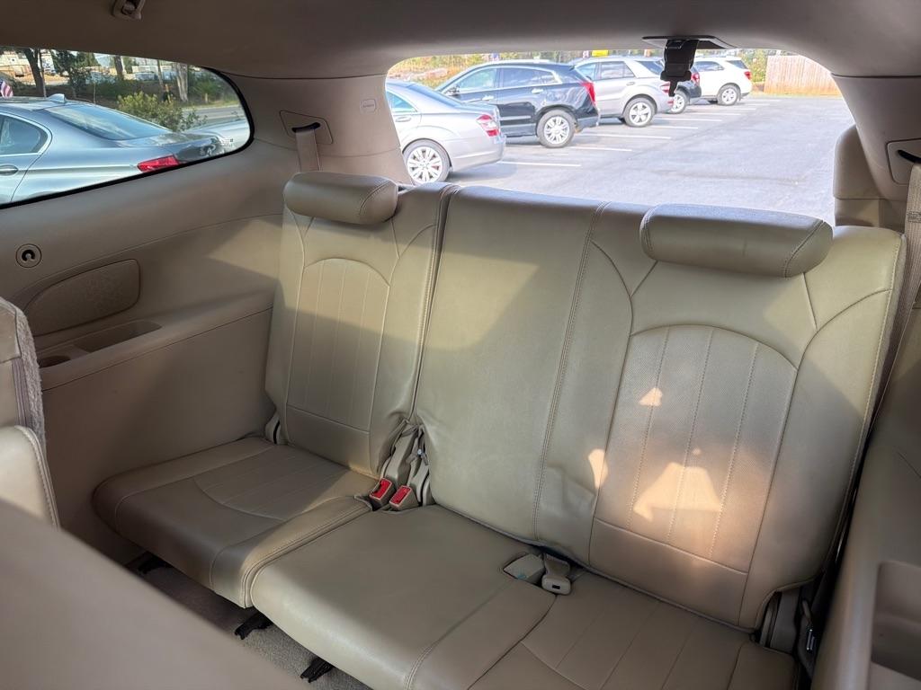 Buick Enclave Premium FWD 2012