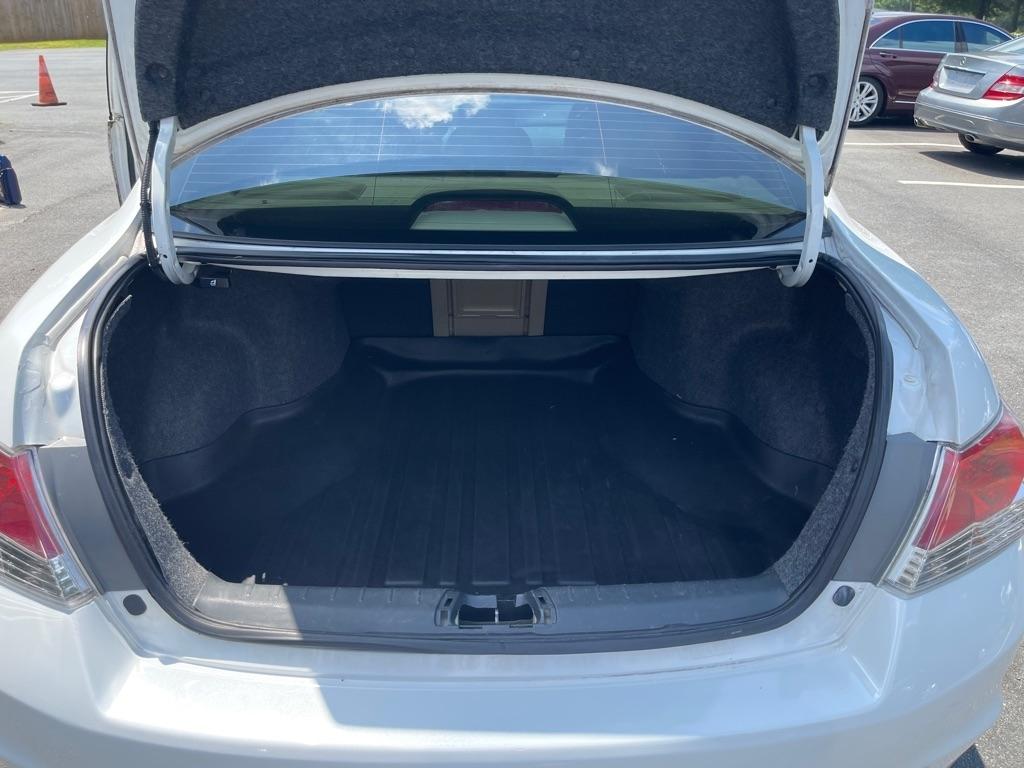 Honda Accord EX-L V-6 Sedan AT 2011