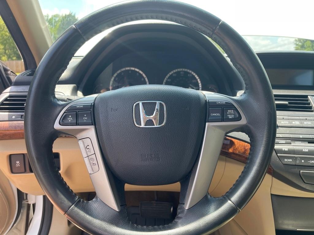 Honda Accord EX-L V-6 Sedan AT 2011