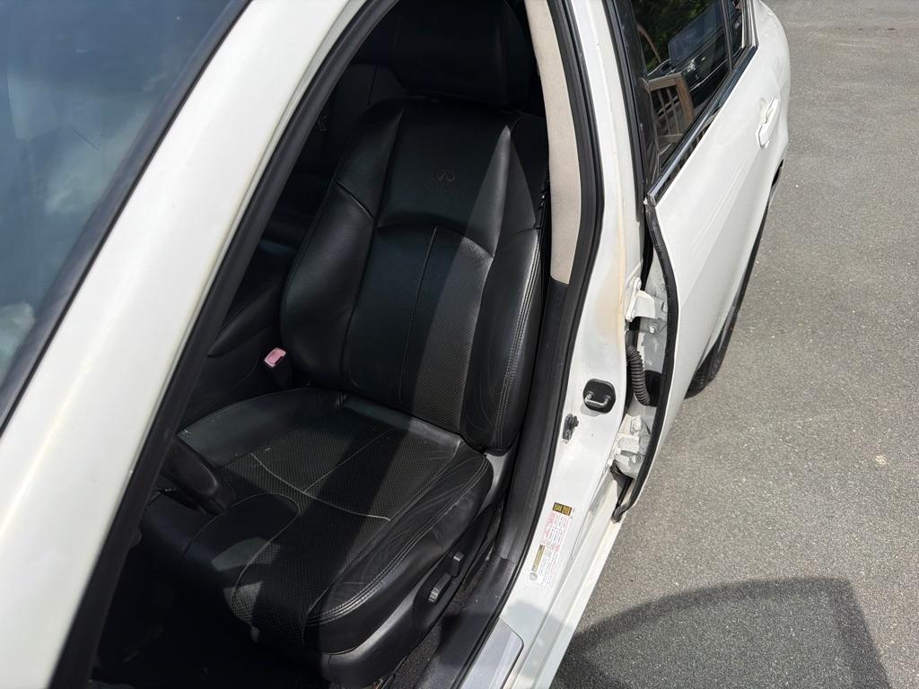 Infiniti G Sedan 37x AWD 2013