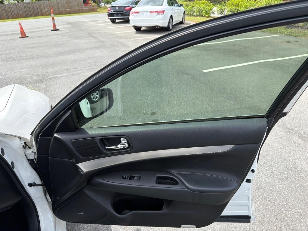 Infiniti G Sedan 37x AWD 2013