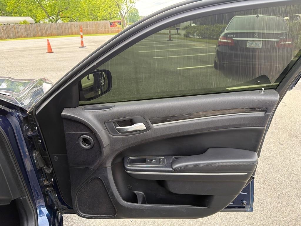 Chrysler 300 Limited RWD 2015
