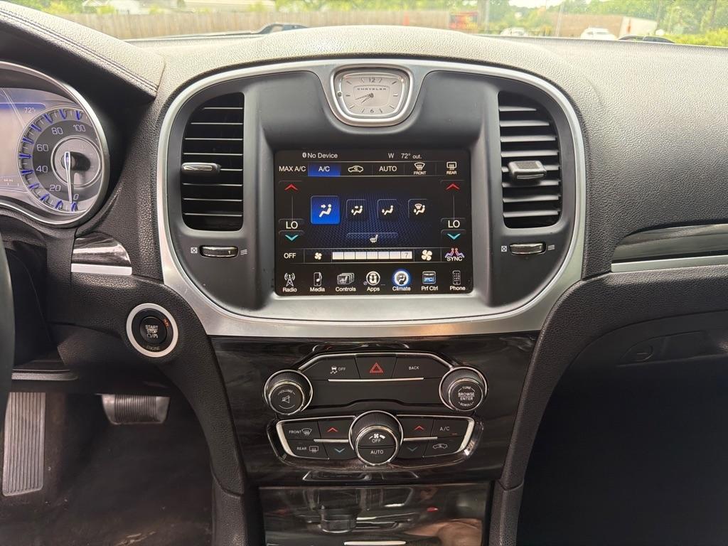 Chrysler 300 Limited RWD 2015