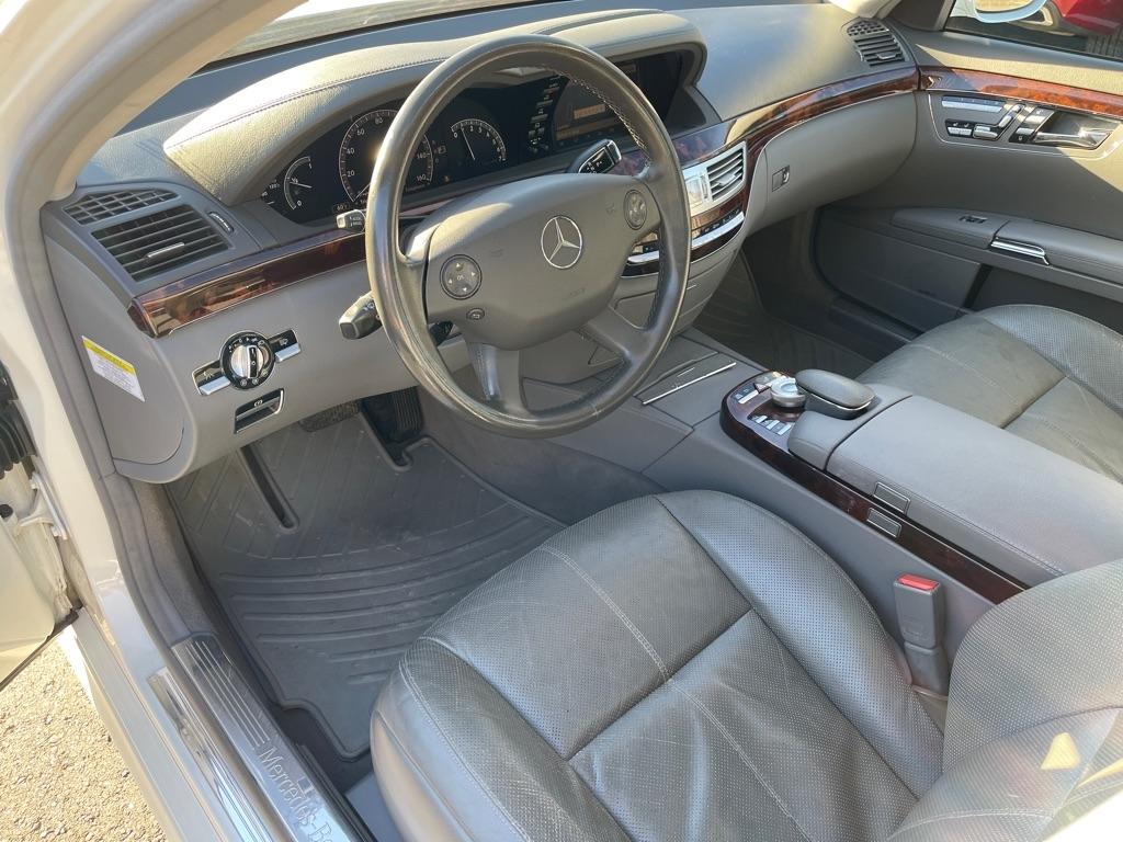 Mercedes-Benz S-Class S550 2007