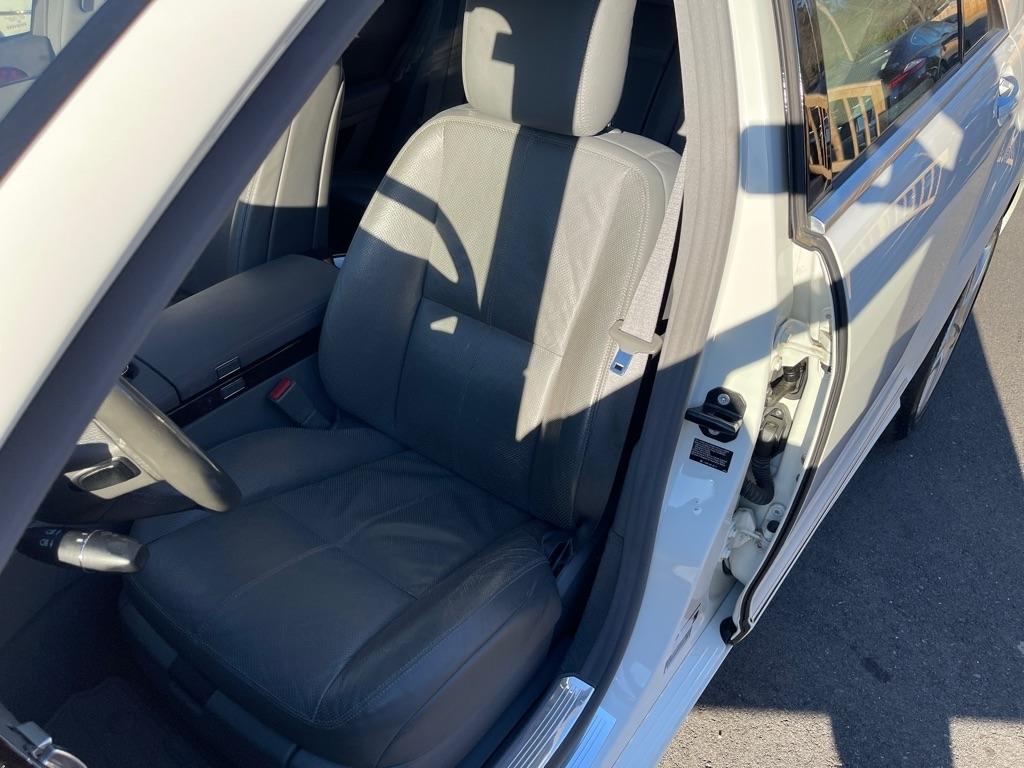 Mercedes-Benz S-Class S550 2007