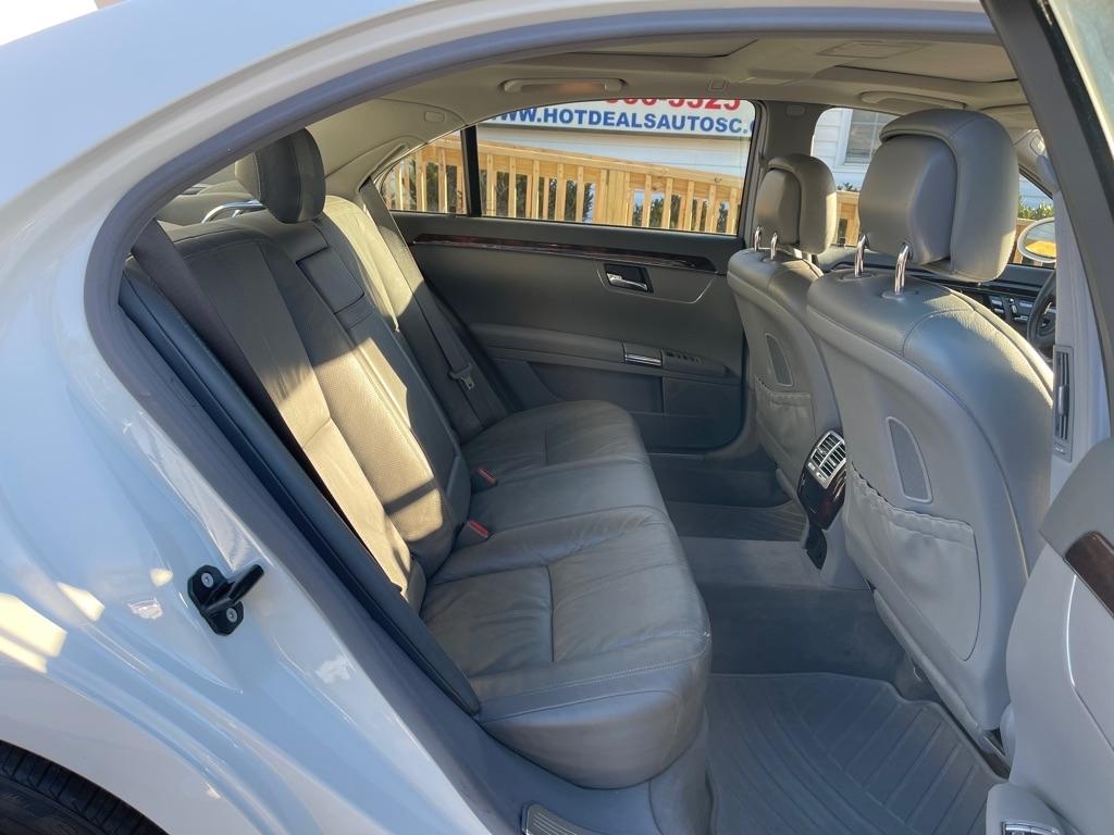 Mercedes-Benz S-Class S550 2007