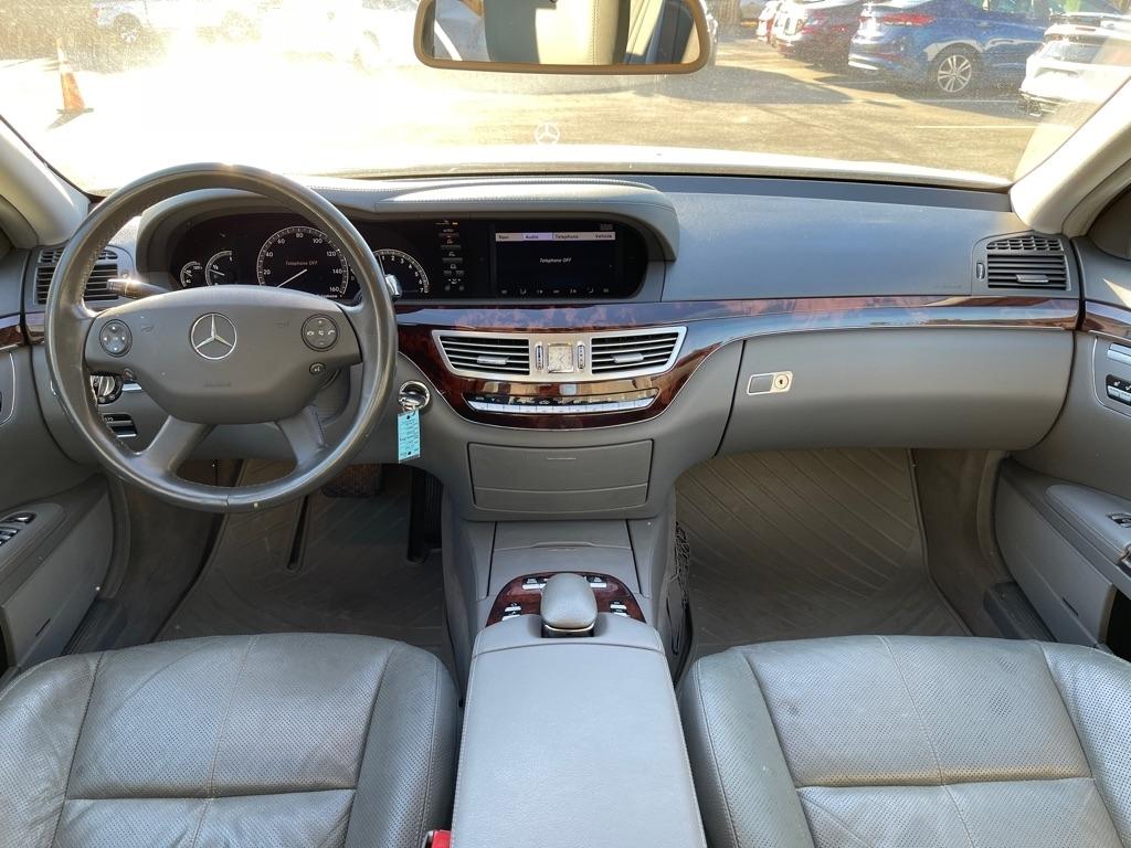 Mercedes-Benz S-Class S550 2007