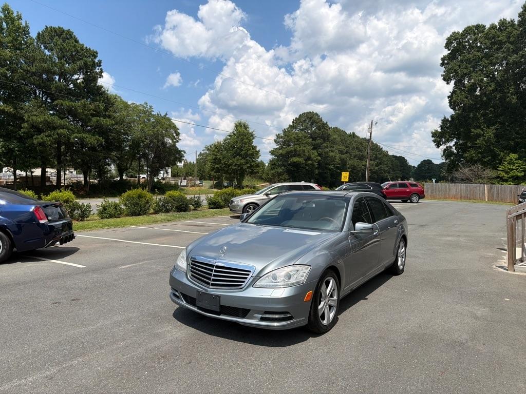 Mercedes-Benz S-Class S550 4-MATIC 2013