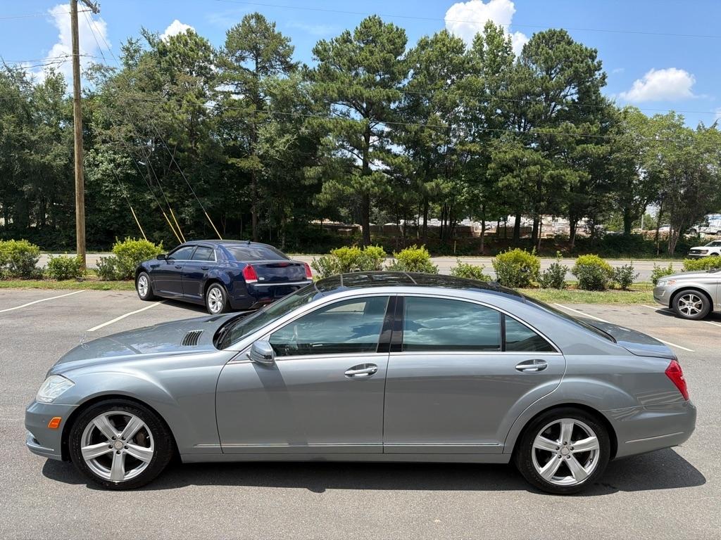 Mercedes-Benz S-Class S550 4-MATIC 2013