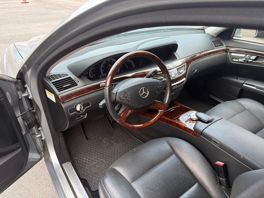 Mercedes-Benz S-Class S550 4-MATIC 2013