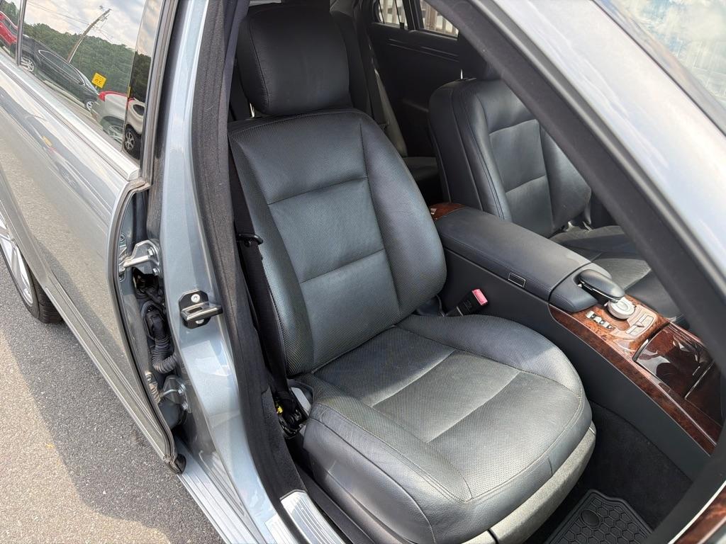 Mercedes-Benz S-Class S550 4-MATIC 2013