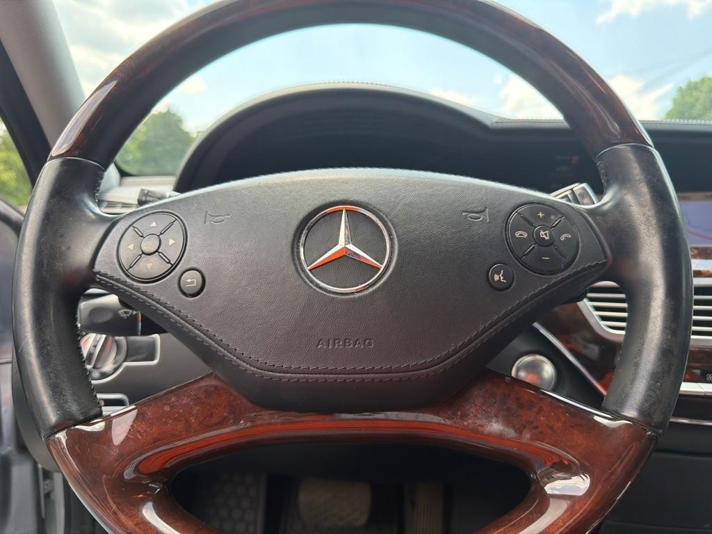 Mercedes-Benz S-Class S550 4-MATIC 2013