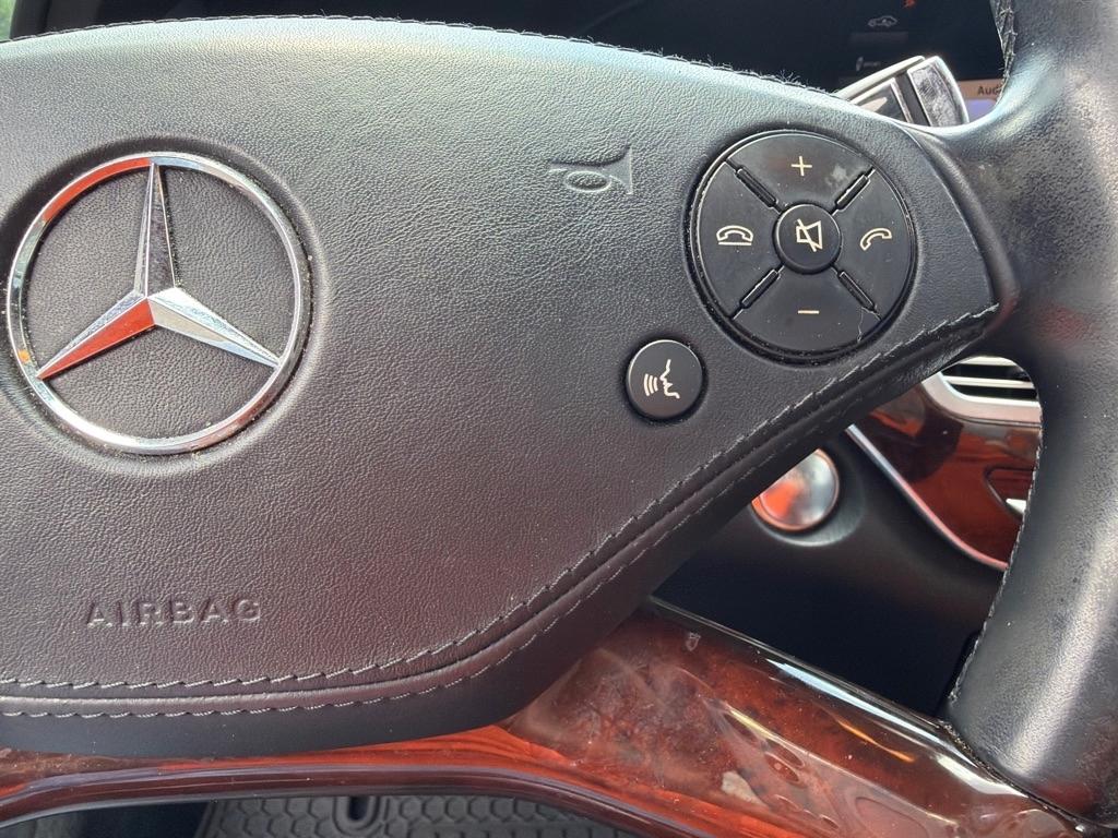 Mercedes-Benz S-Class S550 4-MATIC 2013