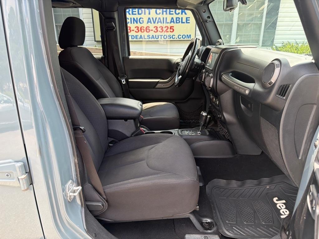 Jeep Wrangler Unlimited Sport 4WD 2014