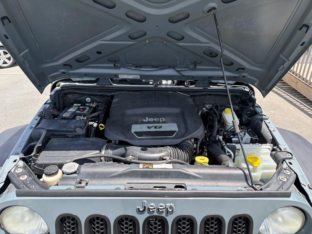 Jeep Wrangler Unlimited Sport 4WD 2014