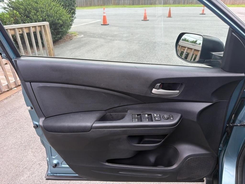 Honda CR-V LX 2WD 5-Speed AT 2013