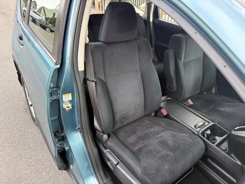 Honda CR-V LX 2WD 5-Speed AT 2013