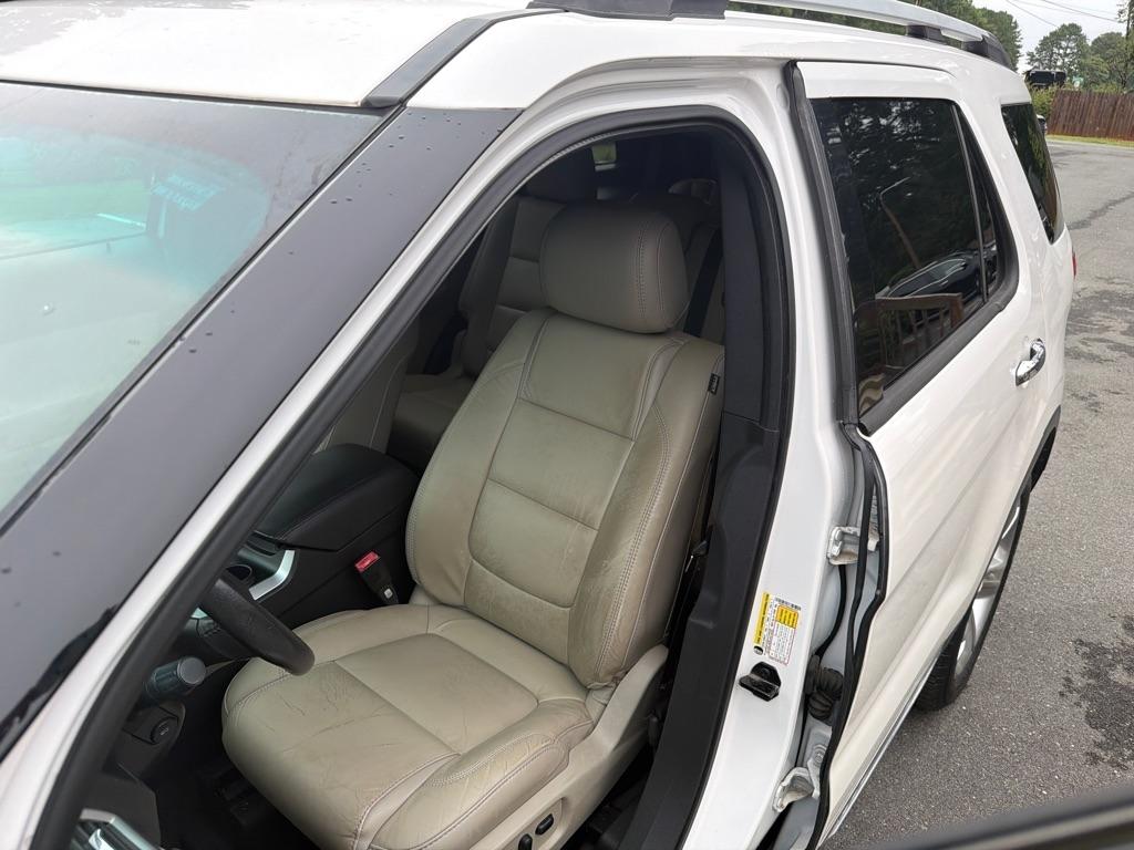 Ford Explorer Limited FWD 2014