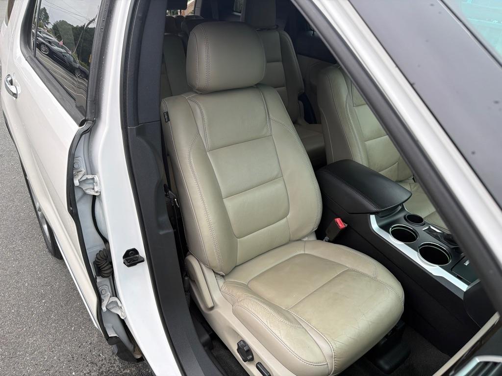 Ford Explorer Limited FWD 2014
