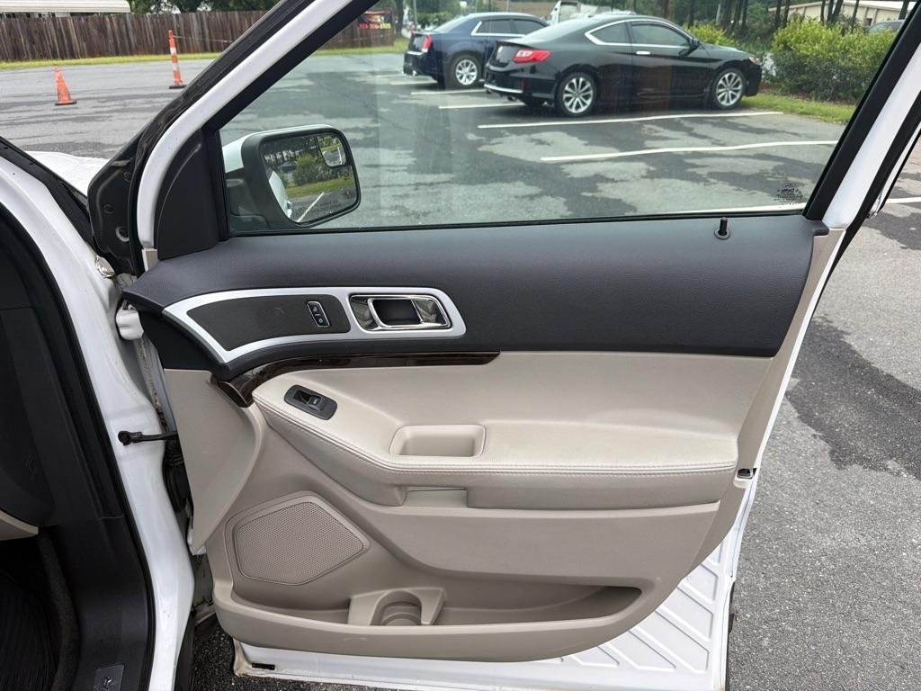 Ford Explorer Limited FWD 2014
