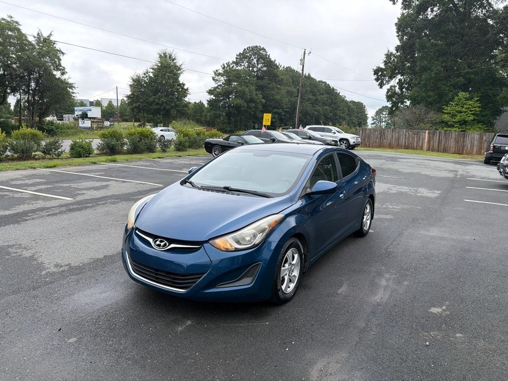 Hyundai Elantra SE 6AT 2015