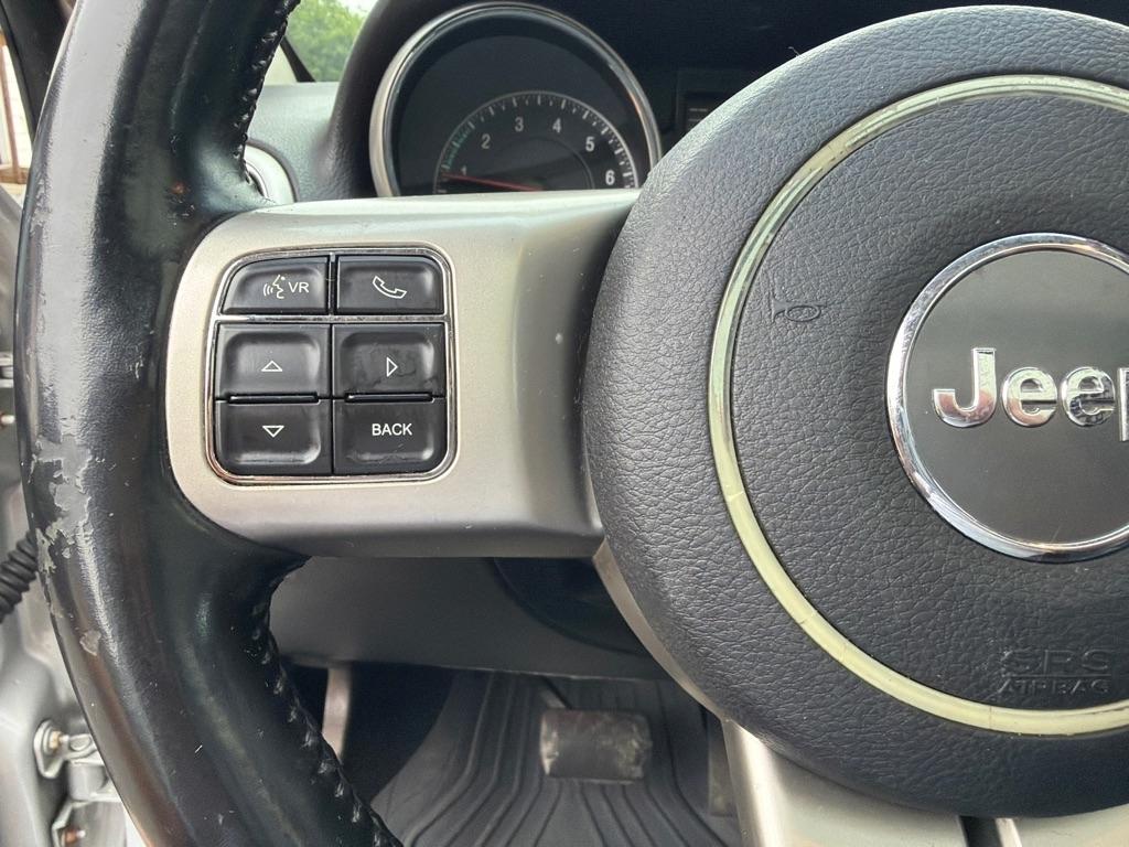 Jeep Grand Cherokee Limited 2WD 2012