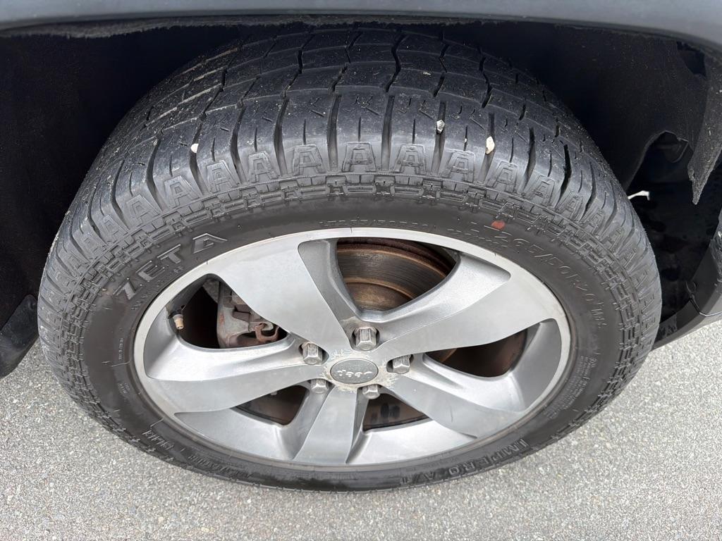 Jeep Grand Cherokee Limited 2WD 2012