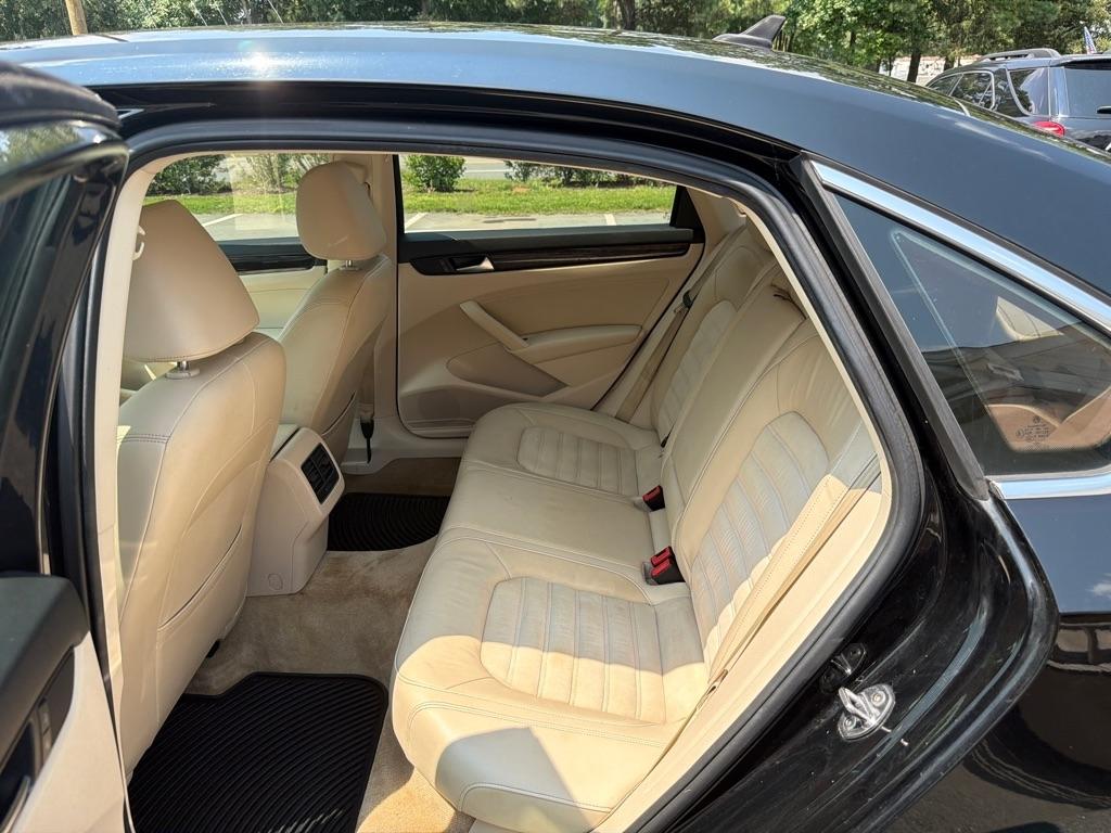 Volkswagen Passat SEL Premium 6A 2015