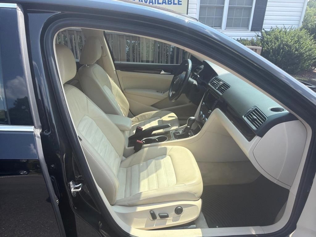 Volkswagen Passat SEL Premium 6A 2015