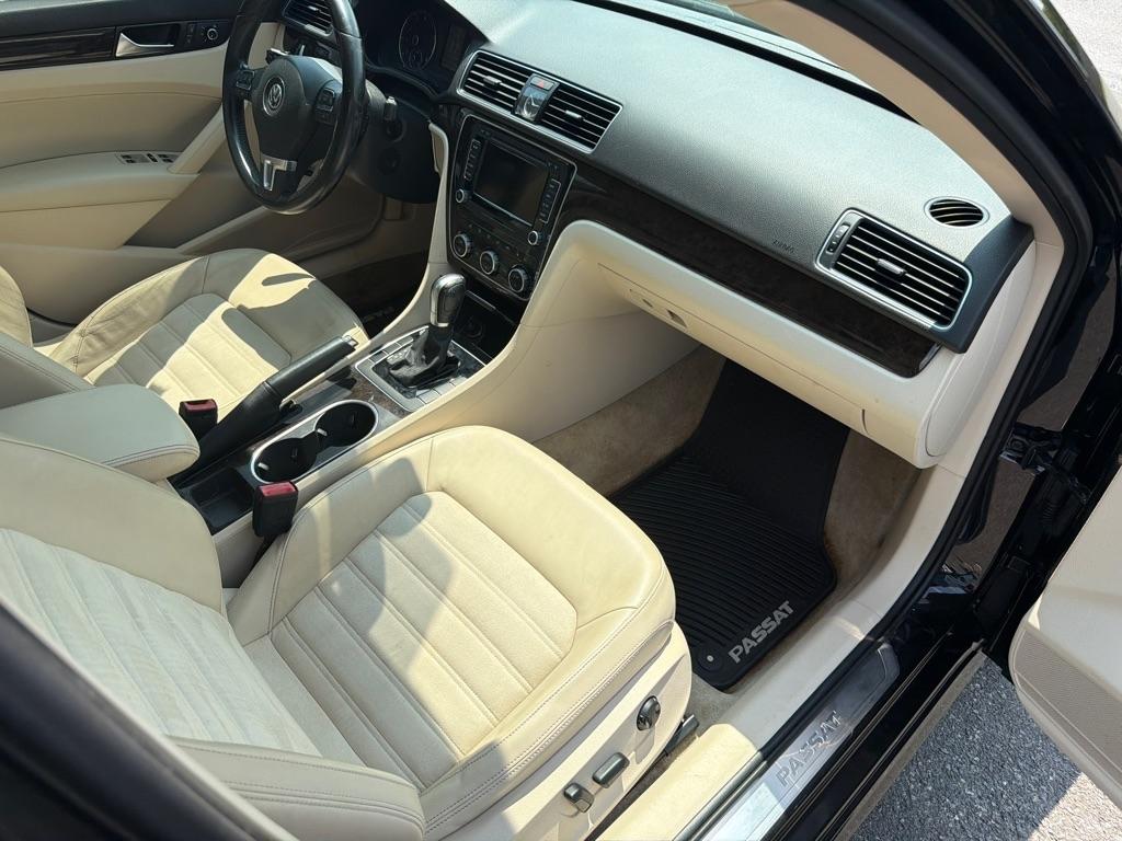 Volkswagen Passat SEL Premium 6A 2015