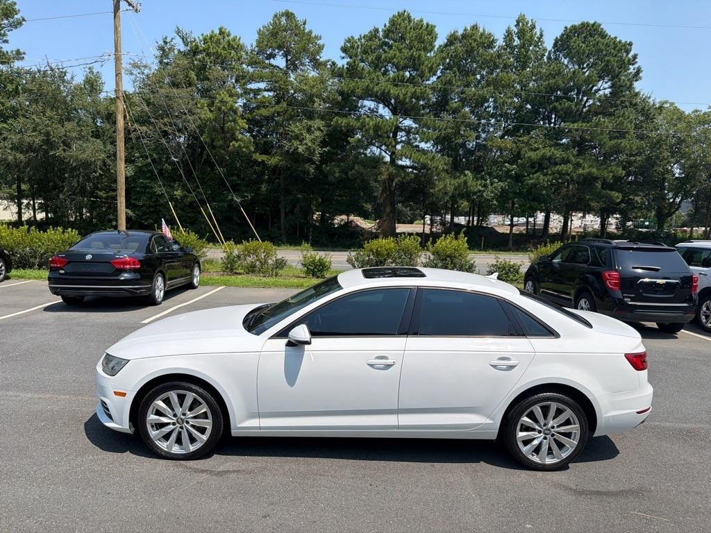 Audi A4 2.0T Premium Sedan 2017