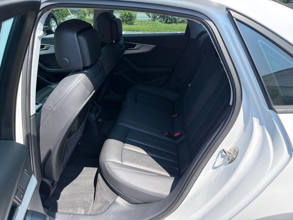 Audi A4 2.0T Premium Sedan 2017