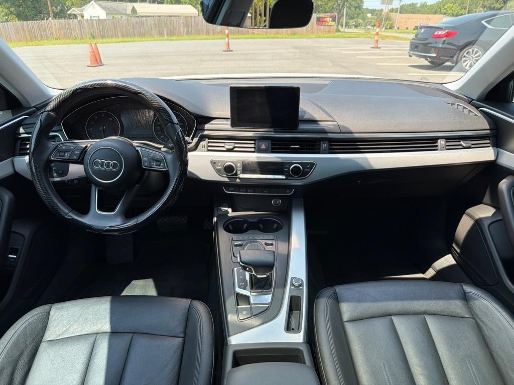 Audi A4 2.0T Premium Sedan 2017
