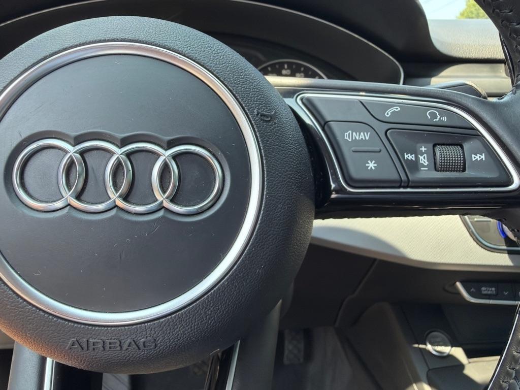 Audi A4 2.0T Premium Sedan 2017