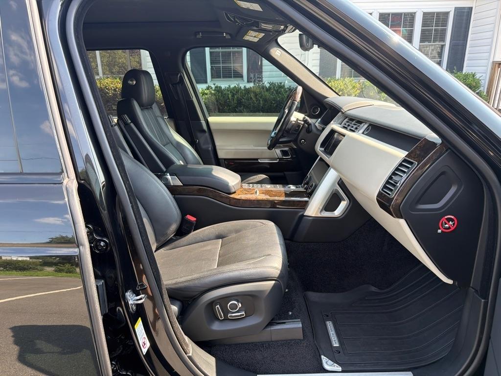 Land Rover Range Rover Supercharged LWB 2017