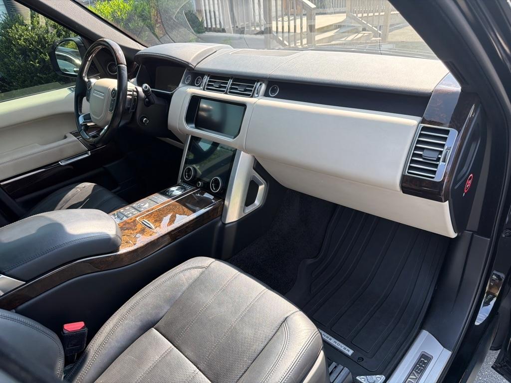 Land Rover Range Rover Supercharged LWB 2017