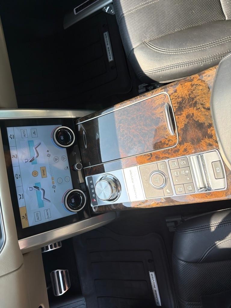 Land Rover Range Rover Supercharged LWB 2017