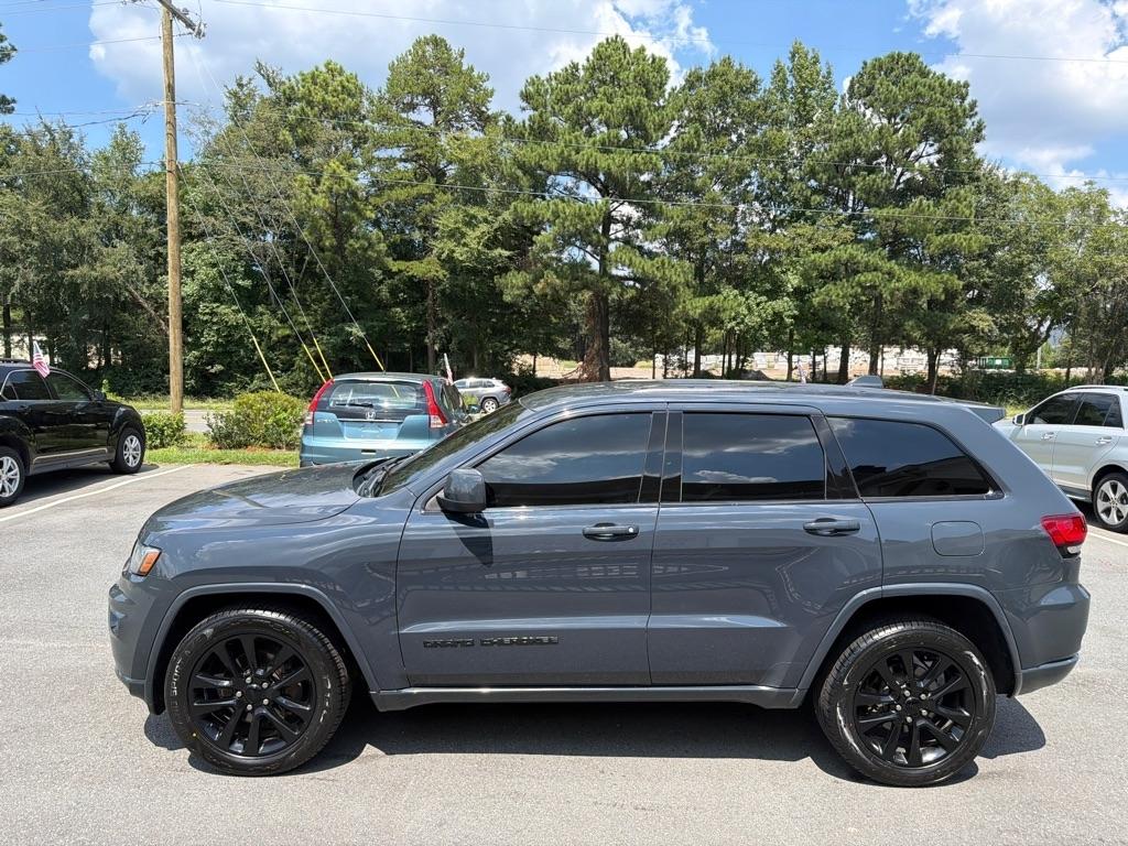 Jeep Grand Cherokee Laredo 4WD 2018
