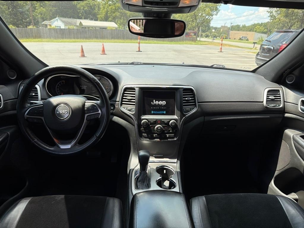 Jeep Grand Cherokee Laredo 4WD 2018
