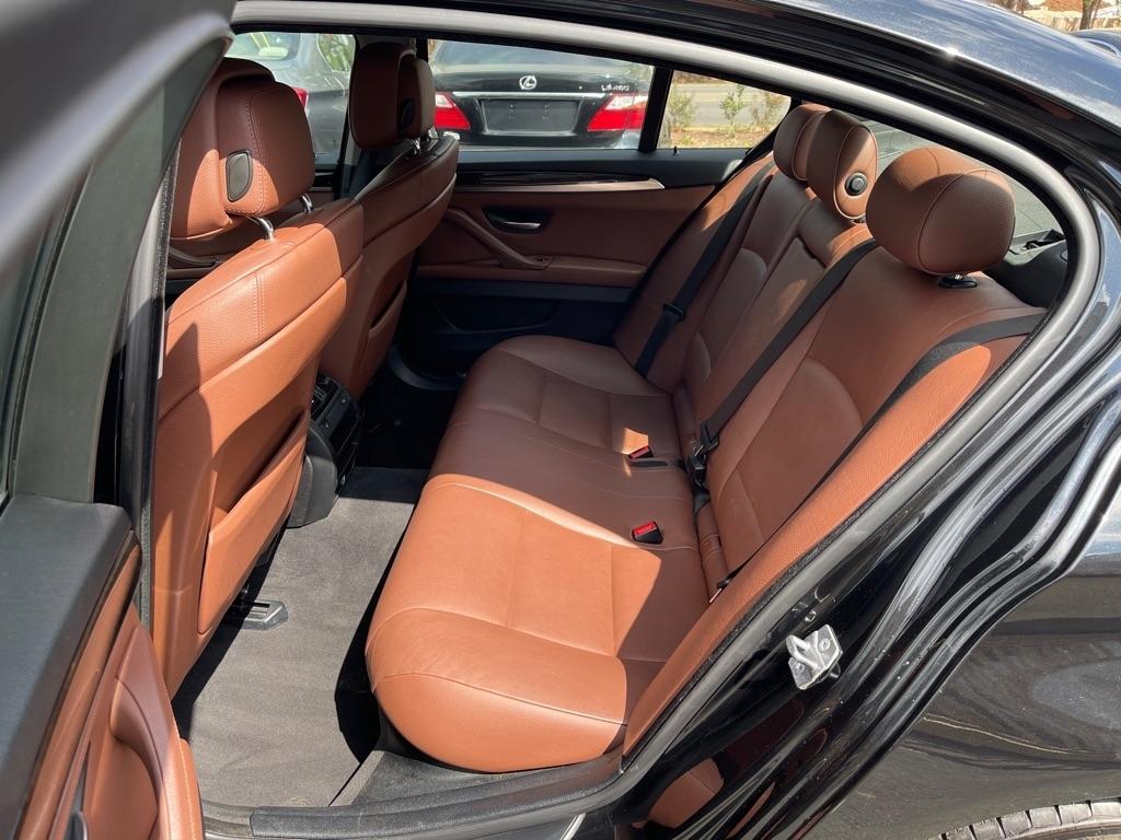 BMW 5-Series 528i xDrive 2013