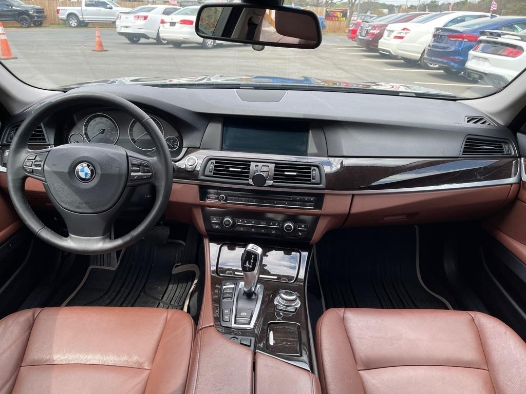 BMW 5-Series 528i xDrive 2013