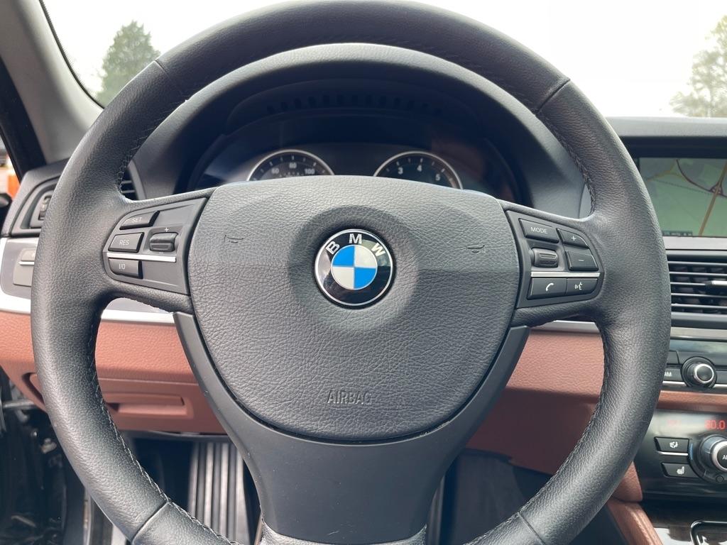 BMW 5-Series 528i xDrive 2013