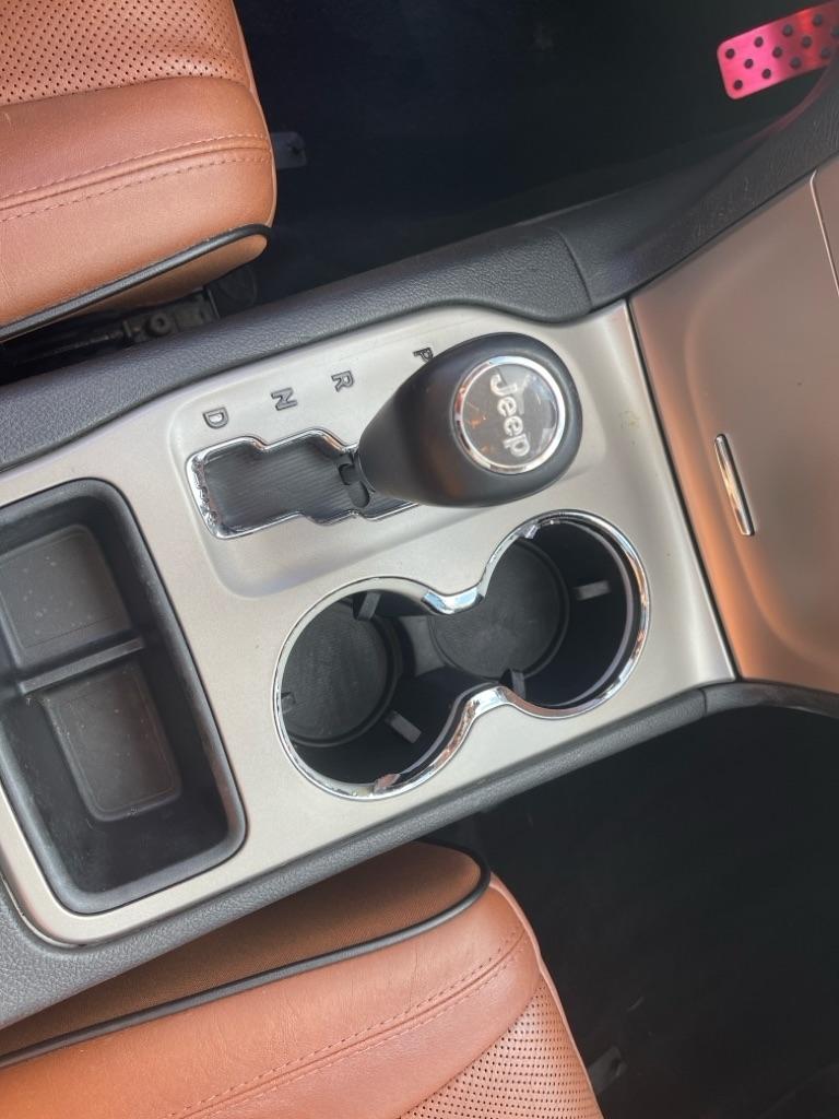 Jeep Grand Cherokee Overland 2WD 2013