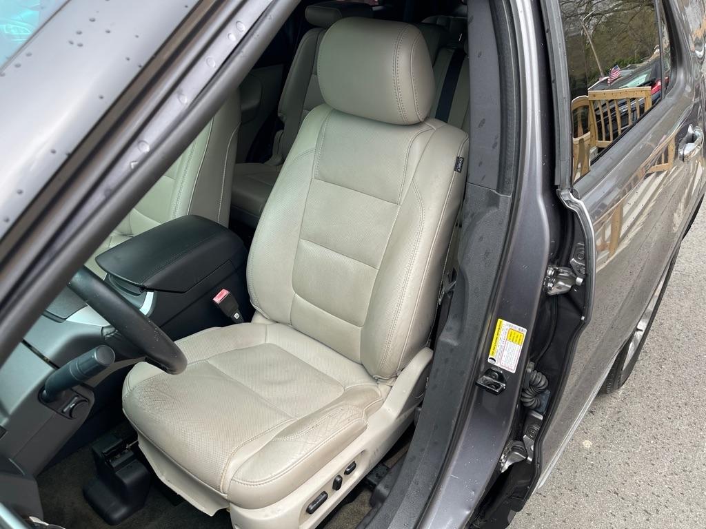 Ford Explorer Limited 4WD 2013