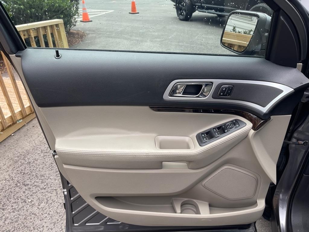 Ford Explorer Limited 4WD 2013
